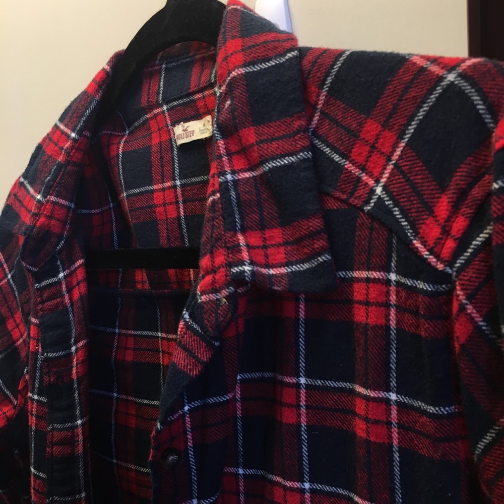 Hollister woman flannel